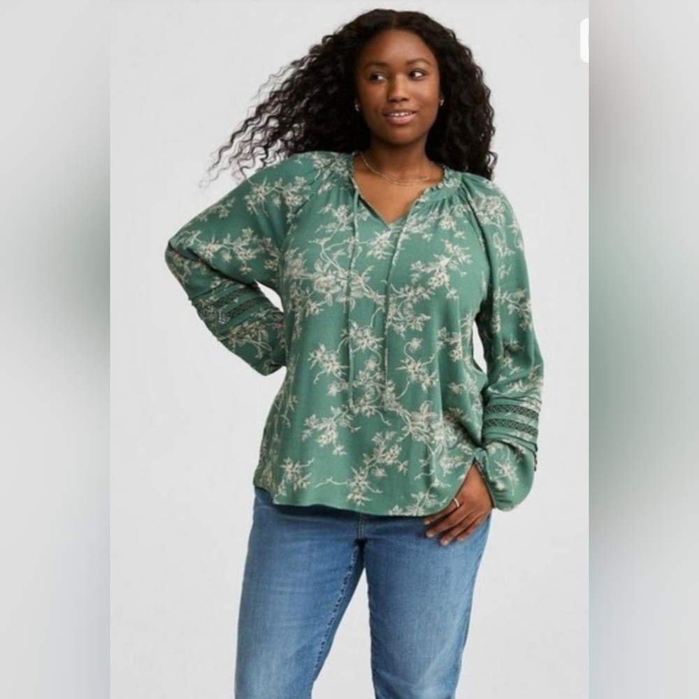 Torrid Boho Floral Print Green Peasant Blouse